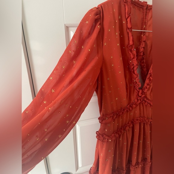 Ruffled V-Neck Dress | Amazon | Burnt Orange | M - Picture 10 of 12